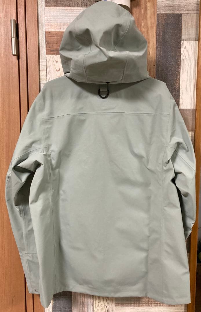 （新品未使用品）Patagonia フード付きフィッシングジャケット グレー