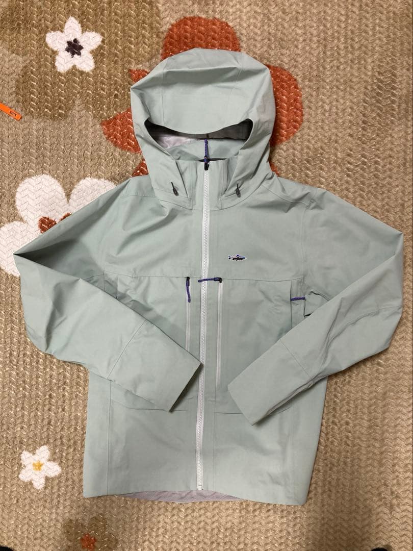 （新品未使用品）Patagonia フード付きフィッシングジャケット グレー
