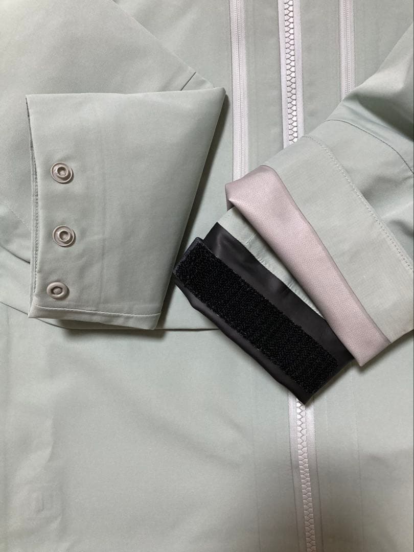 （新品未使用品）Patagonia フード付きフィッシングジャケット グレー