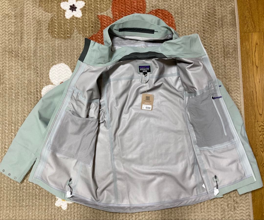 （新品未使用品）Patagonia フード付きフィッシングジャケット グレー