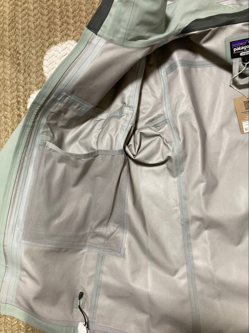 （新品未使用品）Patagonia フード付きフィッシングジャケット グレー