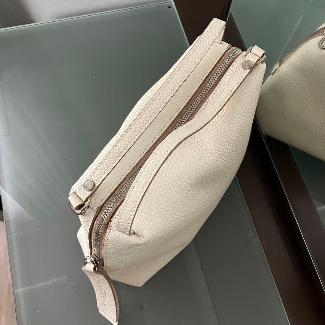 2024.4月購入　ジャンニキアリーニ アリファ M マーブル ショルダーバッグ