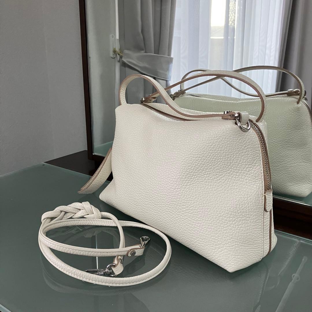 2024.4月購入　ジャンニキアリーニ アリファ M マーブル ショルダーバッグ