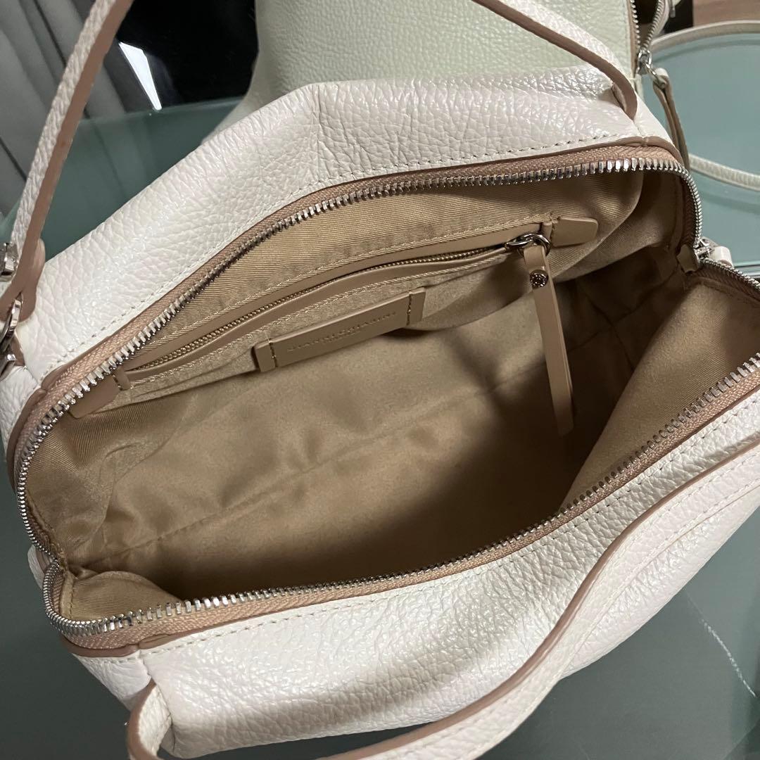 2024.4月購入　ジャンニキアリーニ アリファ M マーブル ショルダーバッグ