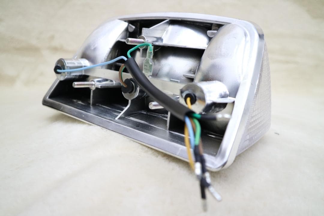 XJR４００　前期　CBX変身　テールカウル　黒＋紅白