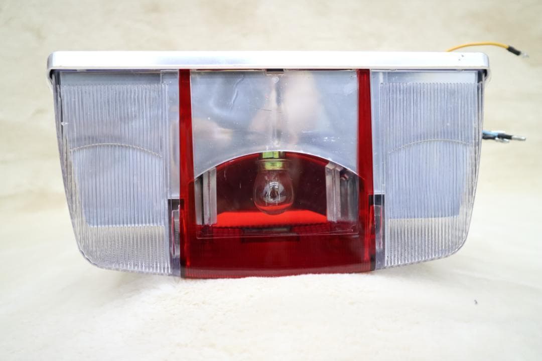 XJR４００　前期　CBX変身　テールカウル　黒＋紅白