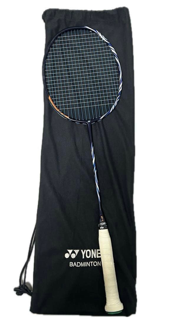 YONEXアストロクス100zz廃盤モデル