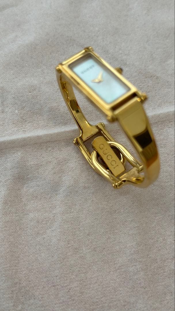 GUCCI ゴールド アナログ腕時計 クォーツ