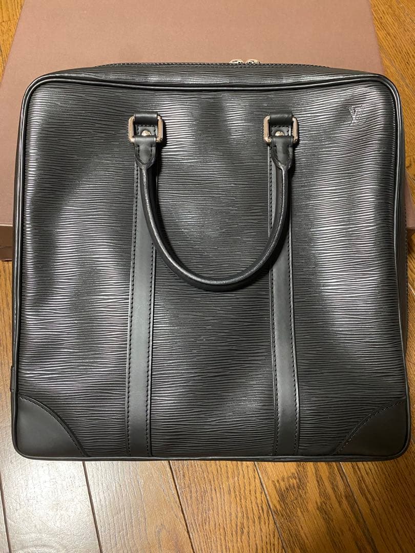 美品希少Louis Vuitton エピ ビジネスバッグ