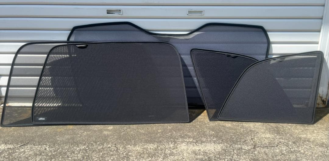 L*o様 【値下げ】LAITOVO製品　ボルボ　XC90メッシュサンシェードフル