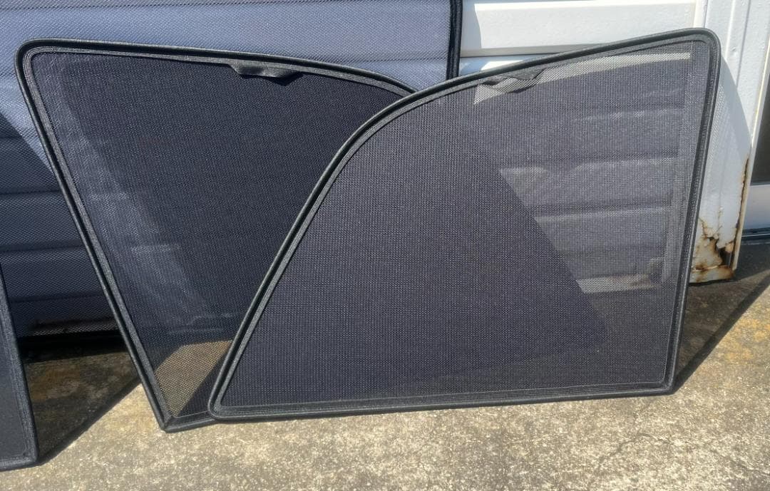 L*o様 【値下げ】LAITOVO製品　ボルボ　XC90メッシュサンシェードフル