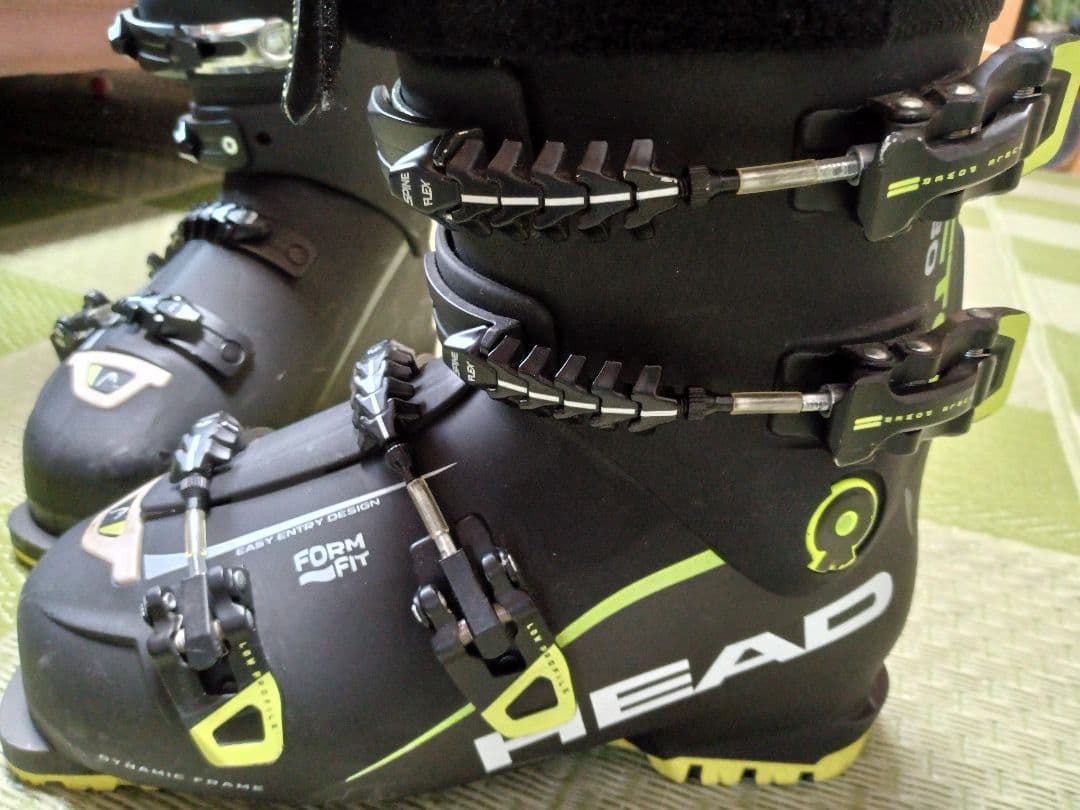 HEAD VECTOR 130 スキーブーツ　26〜26.5cm