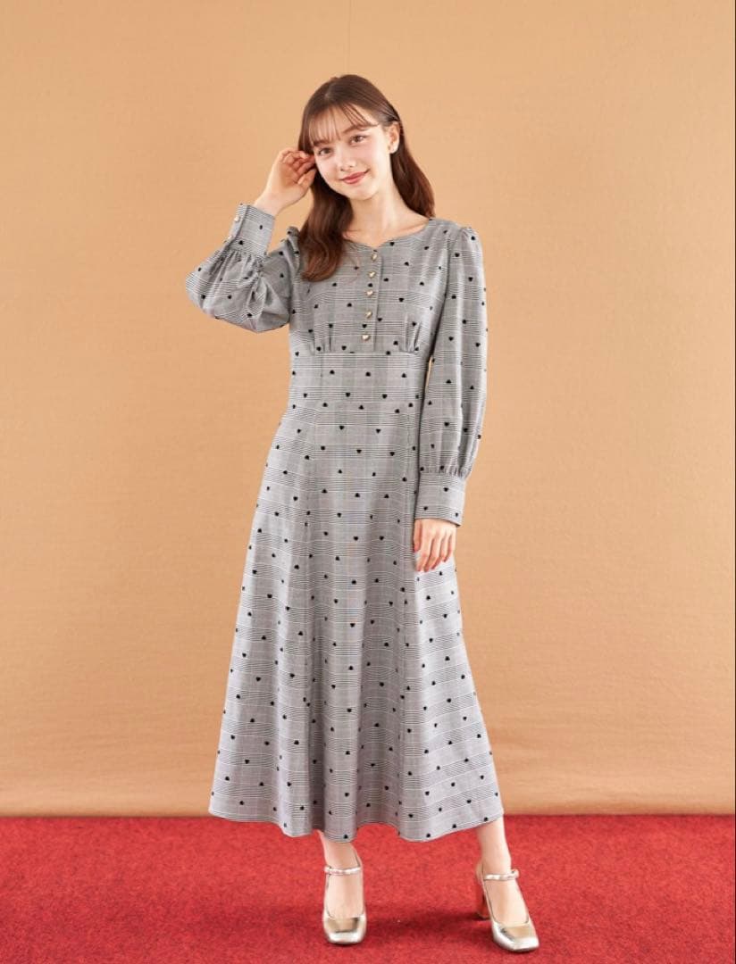 【新品】ハート釦バックレースアップハートフロッキー×チェックワンピース