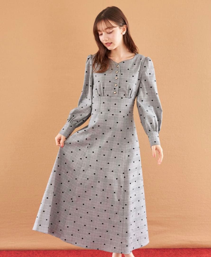 【新品】ハート釦バックレースアップハートフロッキー×チェックワンピース