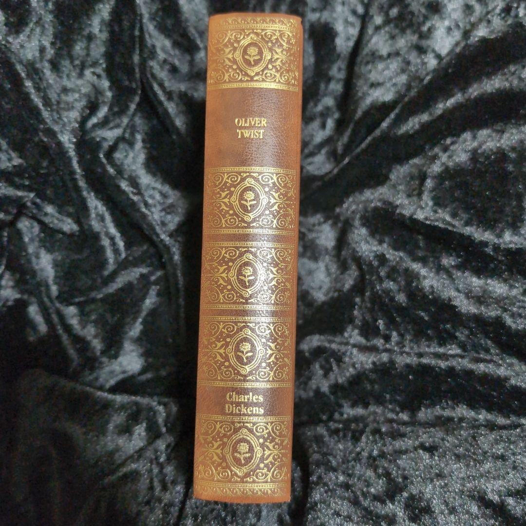 洋書　OLIVER TWIST
