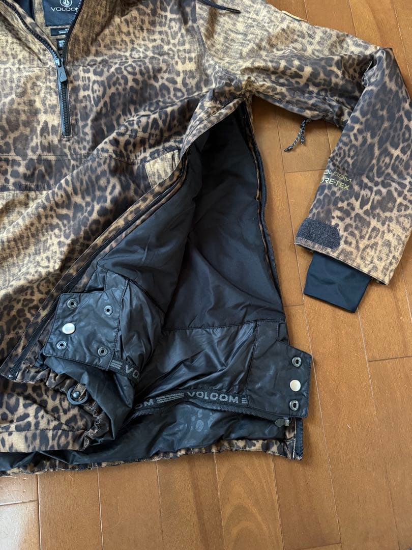 ボルコムスノーボードウェア 上下セットGORE-TEX