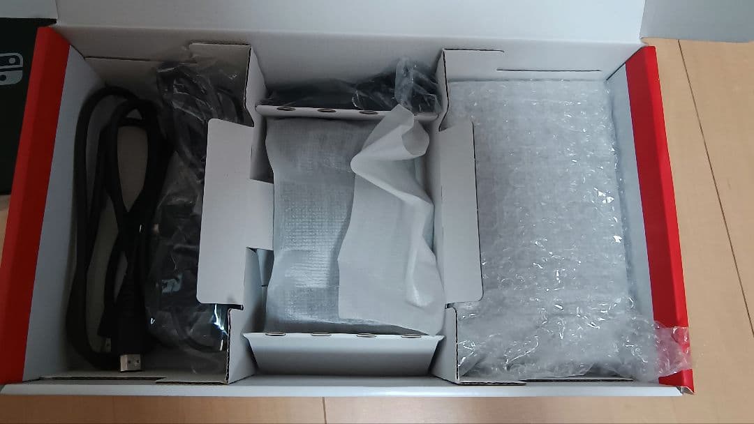 Nintendo Switch本体 ＋ケース付