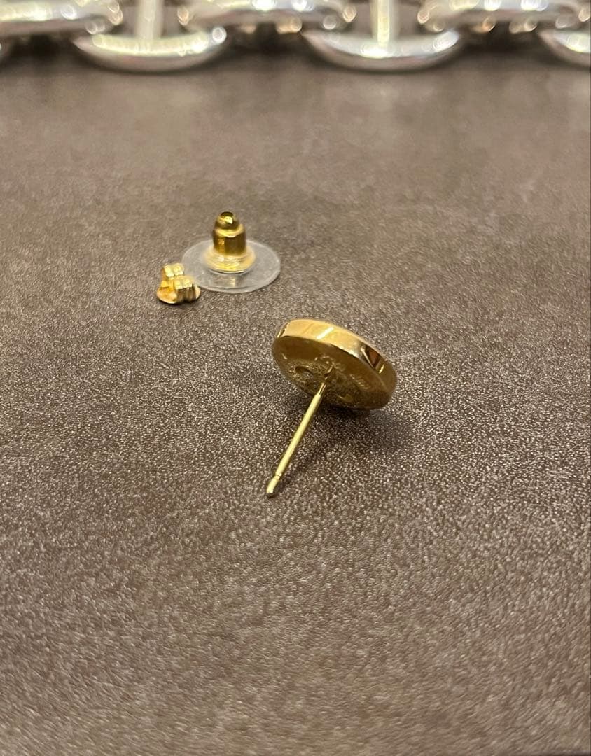 fabulous sounds ボタン　ピアス