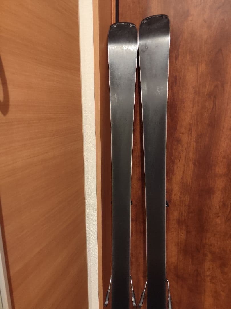 週末最終値下！ELAN エラン EXPLORE4 160cm ビンディング付き