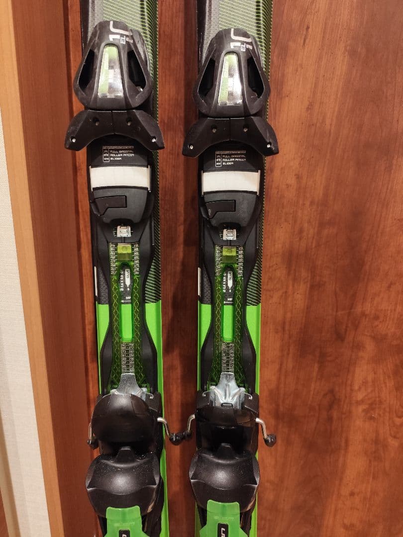 週末最終値下！ELAN エラン EXPLORE4 160cm ビンディング付き