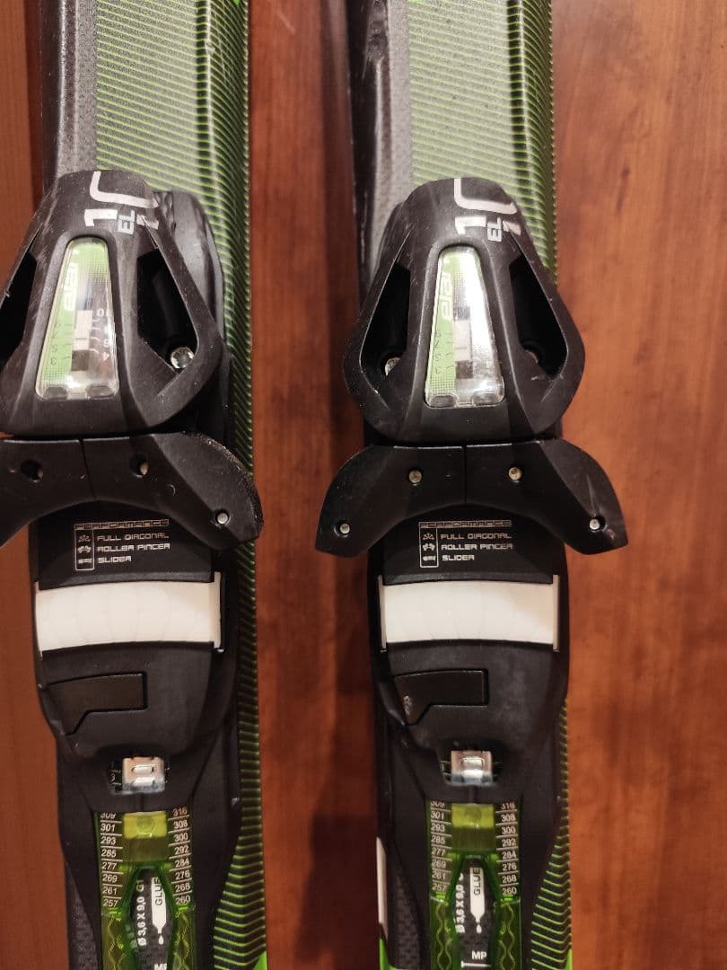 週末最終値下！ELAN エラン EXPLORE4 160cm ビンディング付き