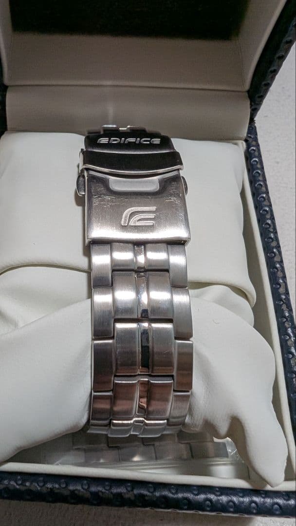 カシオ　エディフィス　EQW-A1300