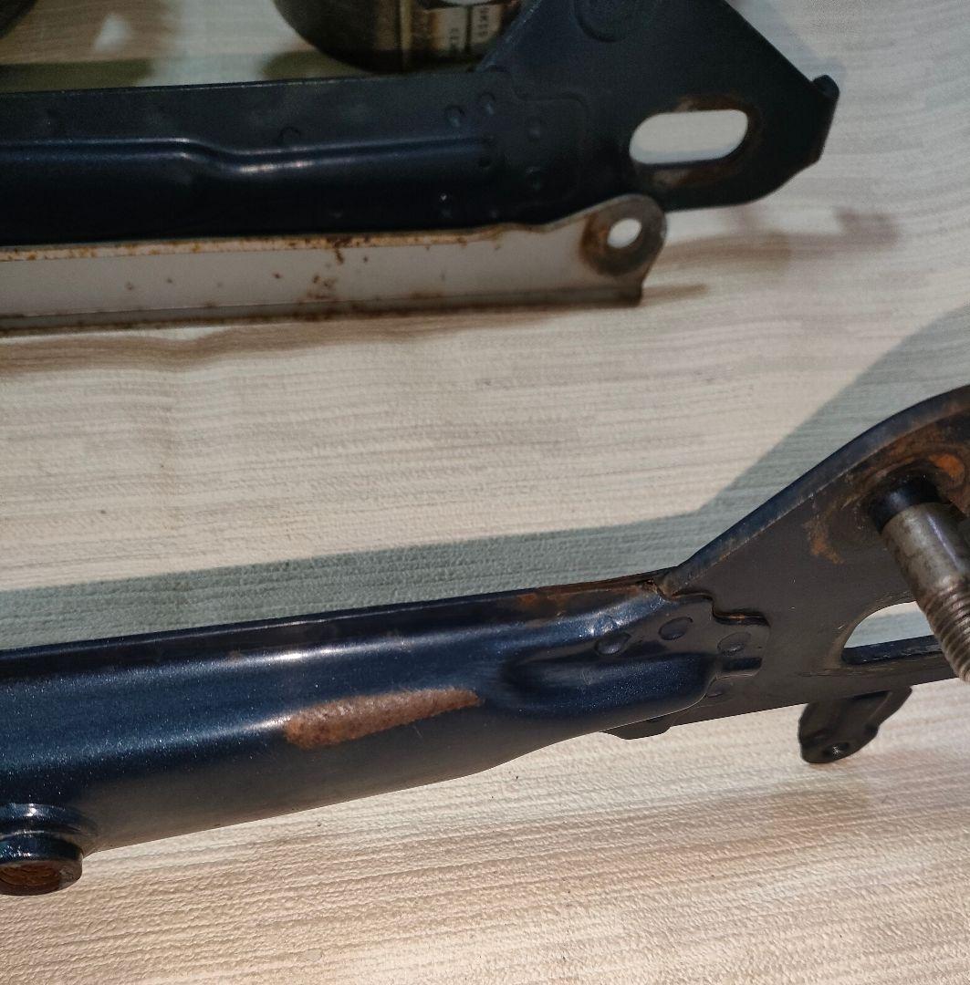 プレスカブ　リヤホイール、スイングアーム　リム腐食穴有り