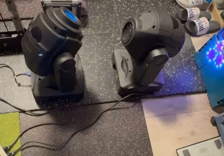 MX-INDIGO 2000ムービングヘッドスポットライト２個