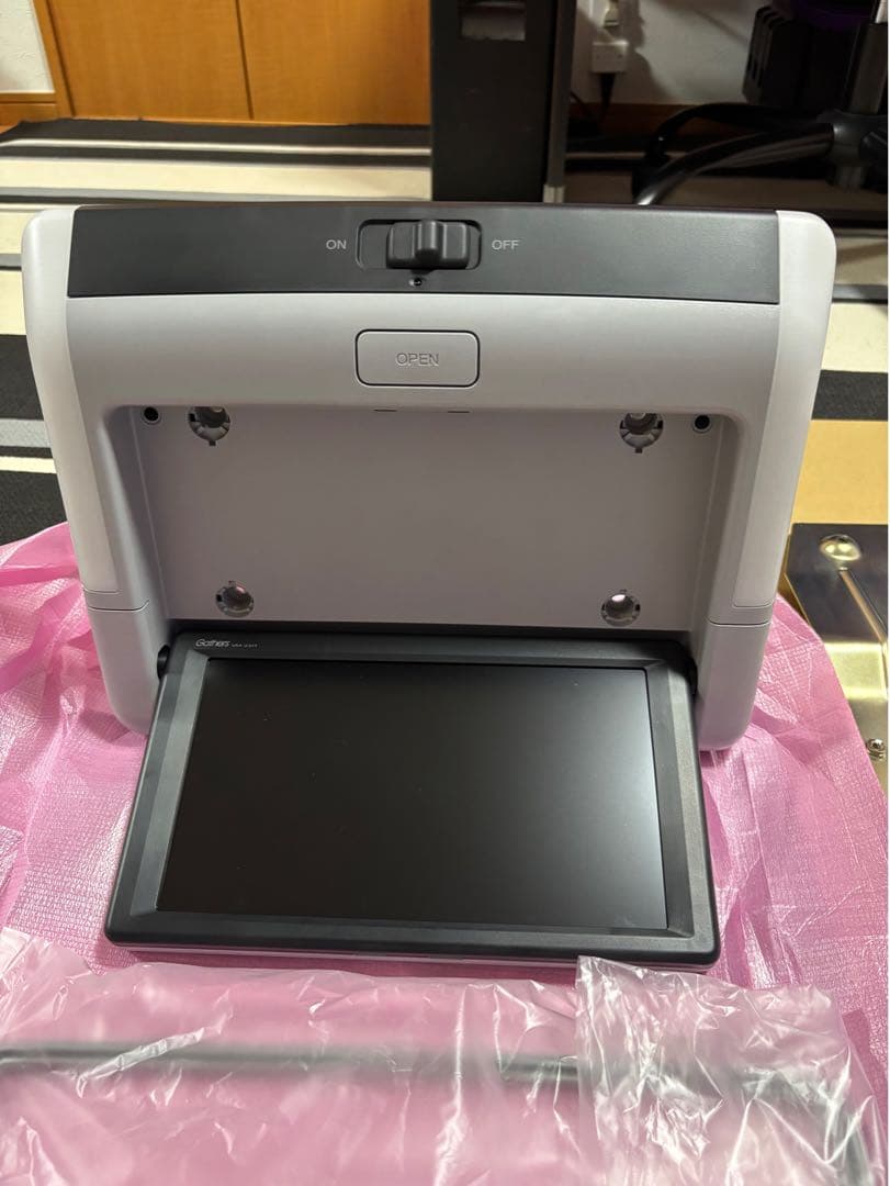 売約済み　Gathers 10.1インチ リアモニター／RP8ステップワゴン