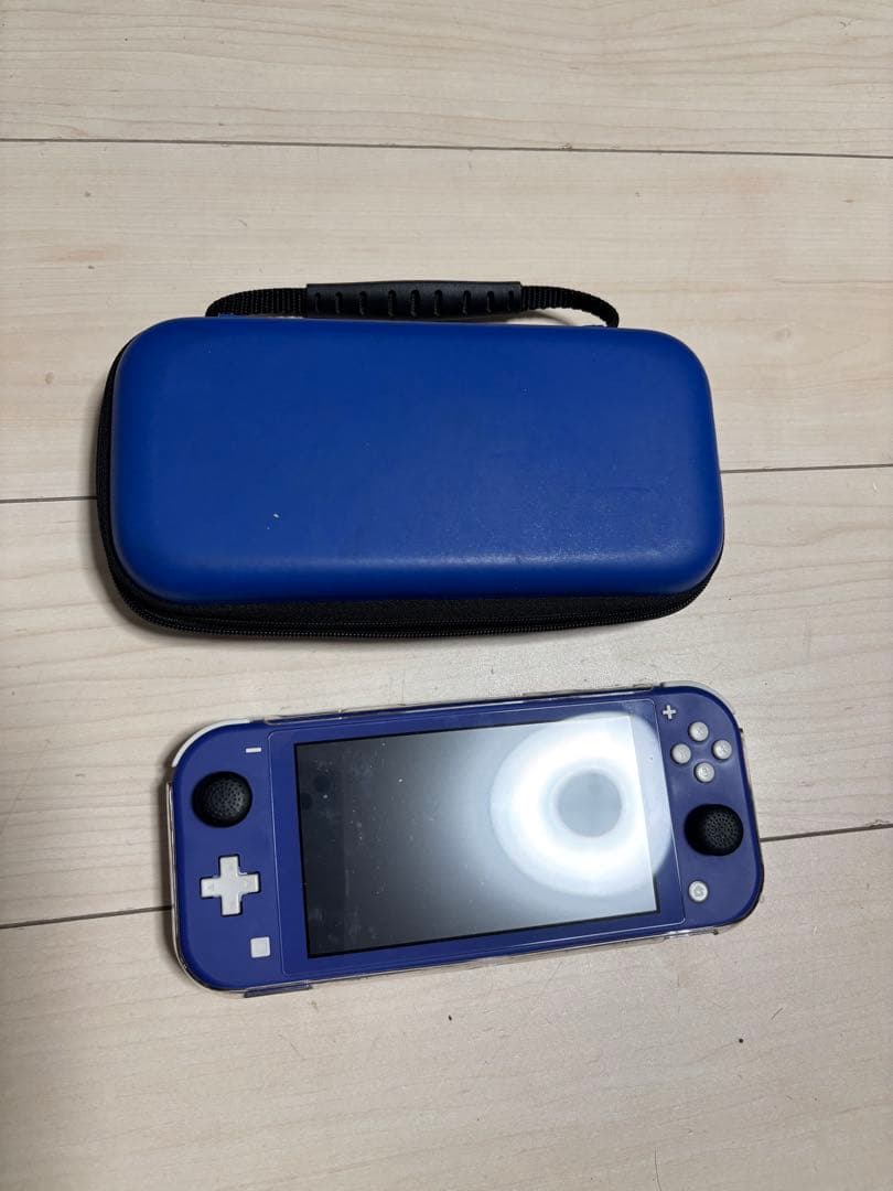 Nintendo Switch Lite 青 + ケース 【充電不良】