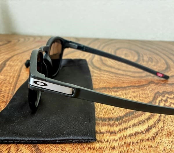 オークリーサングラス ラッチ　美品