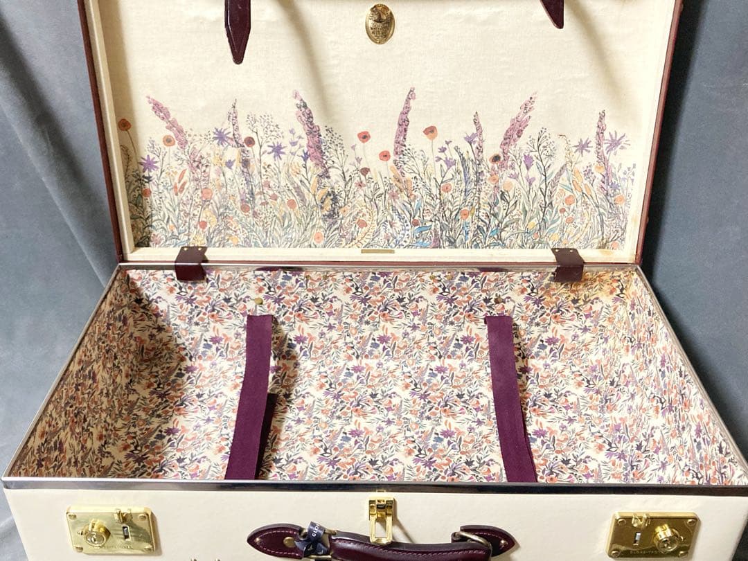 land56サマ専 GLOBETROTTER サファリ キャリーケース28インチ