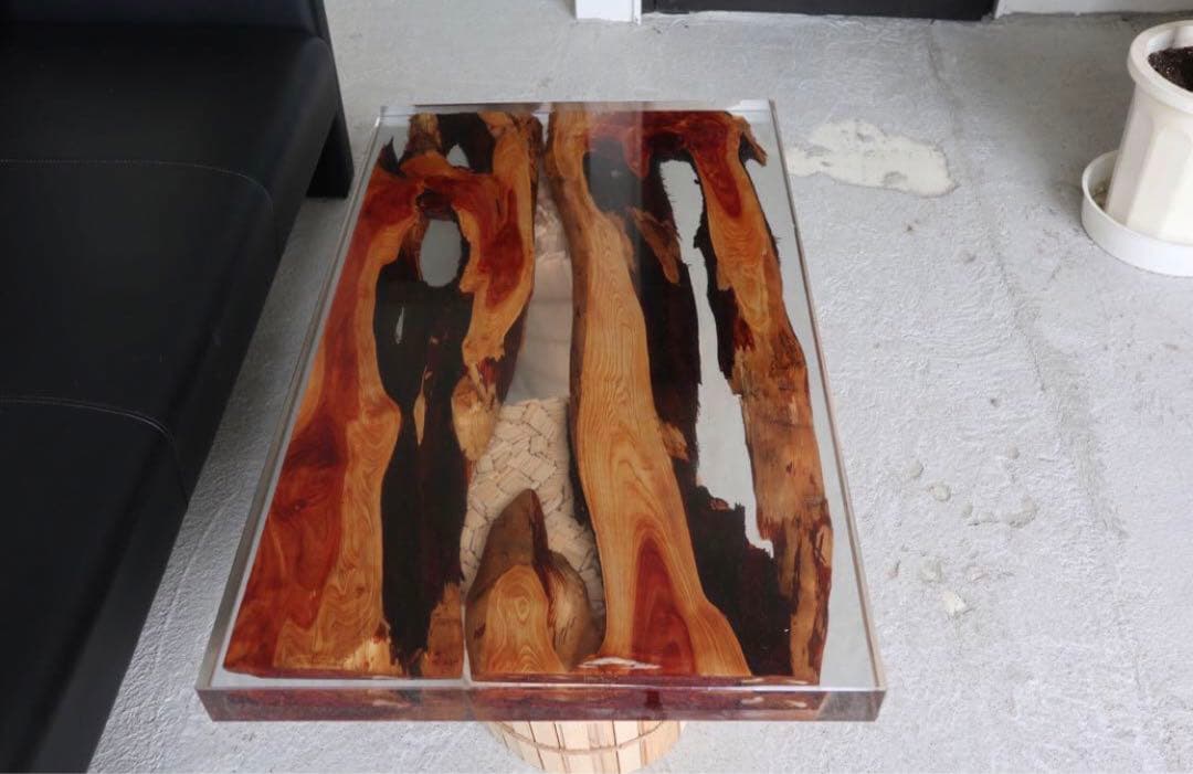 マルガリ太郎【夏の大特価セール】　レジンテーブル　リバーテーブル　貝塚伊吹