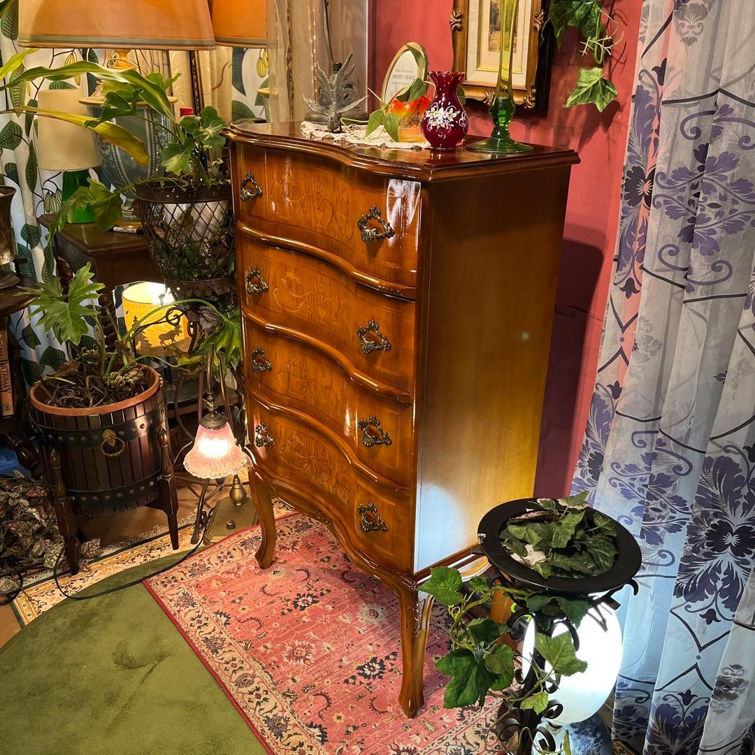 Sale 美品　コンパクトサイズ　アンティーク 象嵌　猫脚　４DRキャビネット