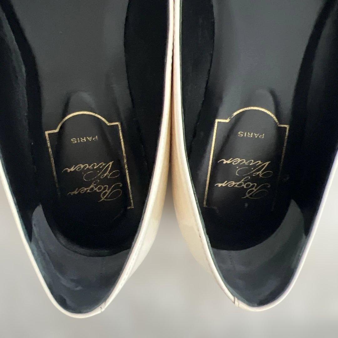 専用＊＊ ロジェヴィヴィエ　トランペット パテントレザー バレリーナ