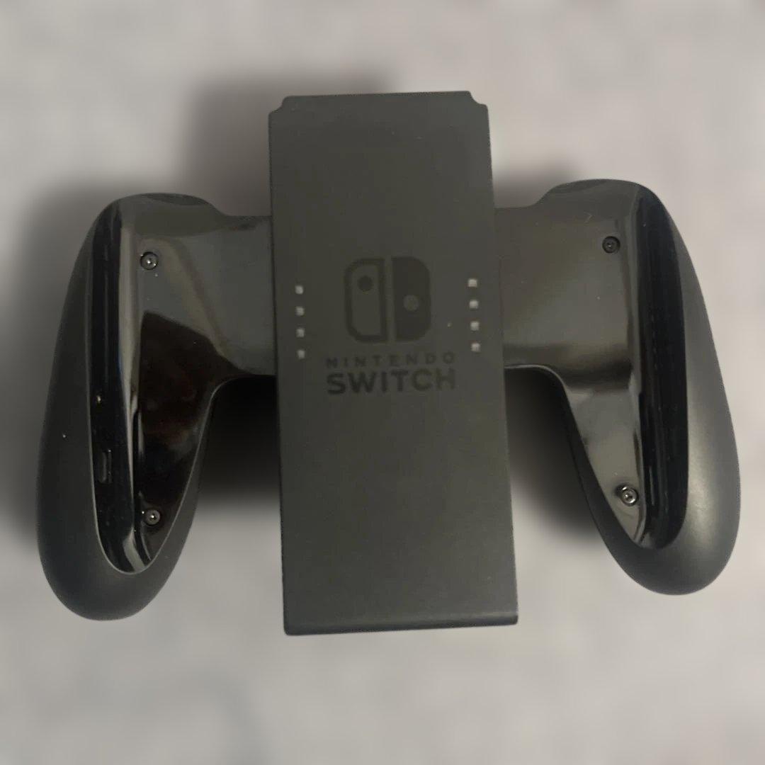 Nintendo Switch 本体 + Joy-Con充電グリップ 専用ケース