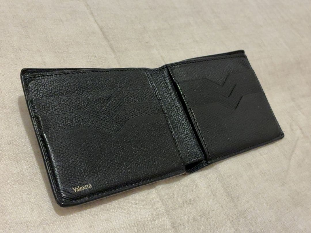 Valextra ヴァレクストラ 二つ折財布　黒　美品