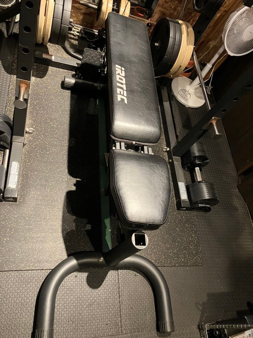 adidasハーフラック & マルチポディションベンチ