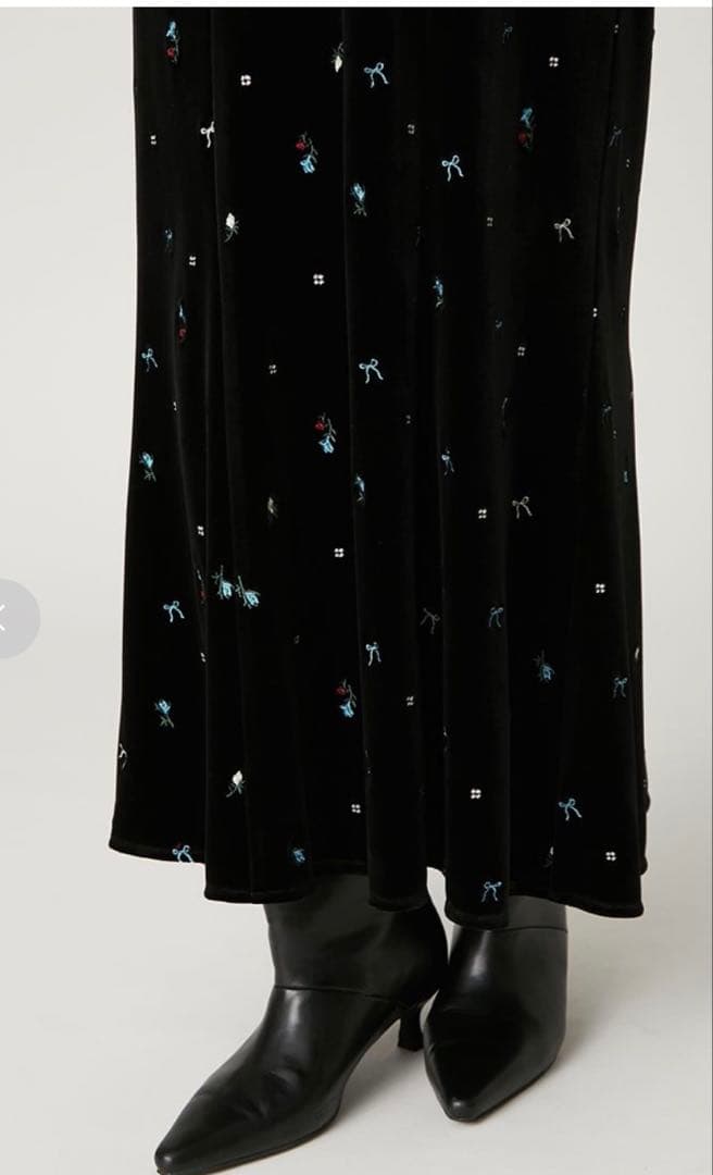 新品未使用FRAY I.D ベロアナローワンピース　ブラック