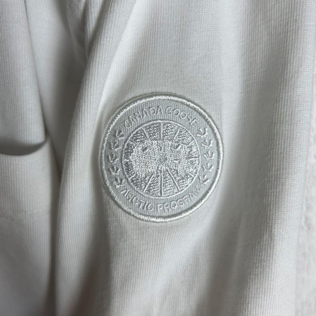 303【美品】カナダグース☆袖ワッペン入り長袖Tシャツ ロンＴ ホワイト