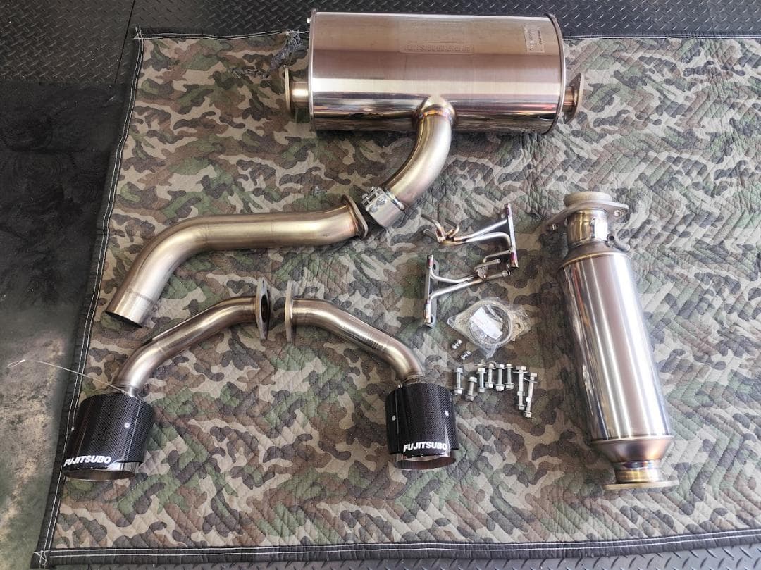 FUJITSUBO　A R GRヤリス 2024マイナー後 （カーボンテール）