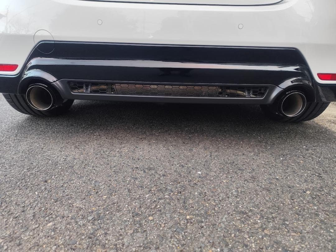 FUJITSUBO　A R GRヤリス 2024マイナー後 （カーボンテール）