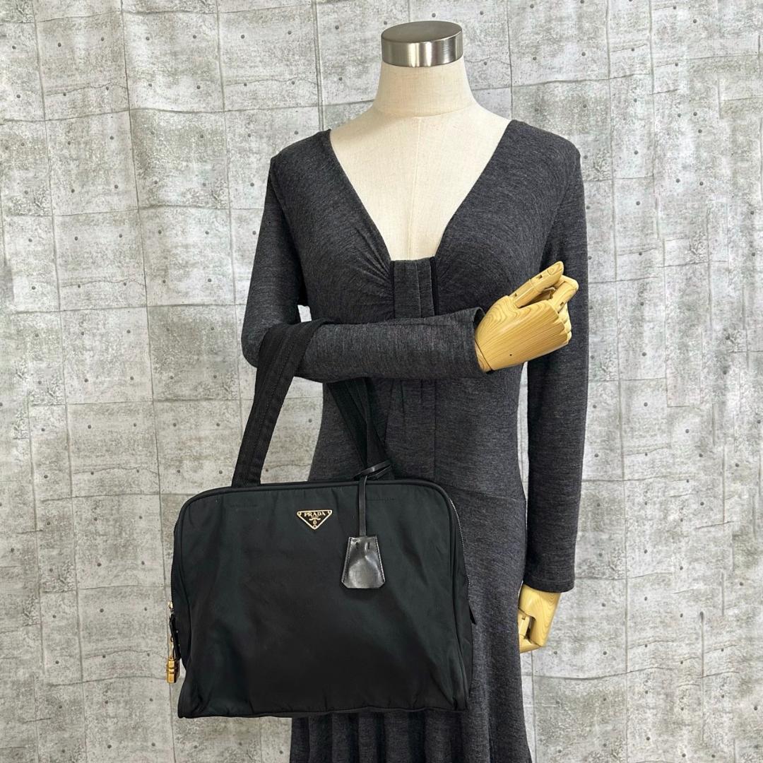 PRADA プラダ 三角ロゴプレート ハンドバッグ トートバッグ ゴールド金具