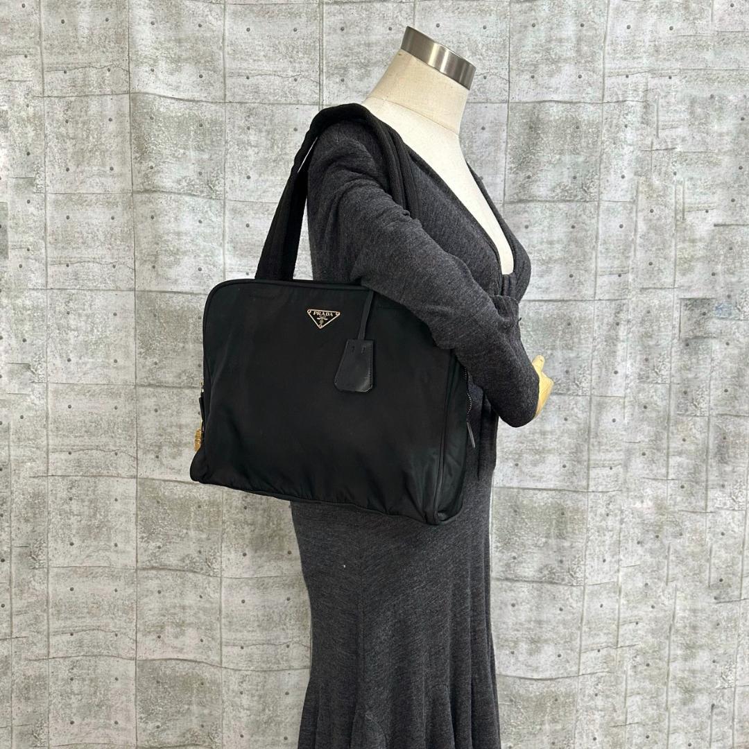 PRADA プラダ 三角ロゴプレート ハンドバッグ トートバッグ ゴールド金具