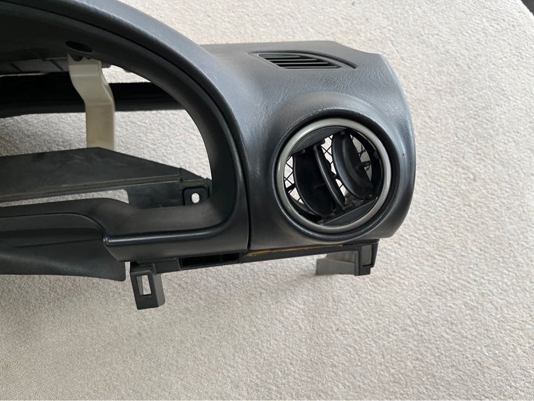 ケンシロウページです☆NISSANシルビアS15☆純正ダッシュボード