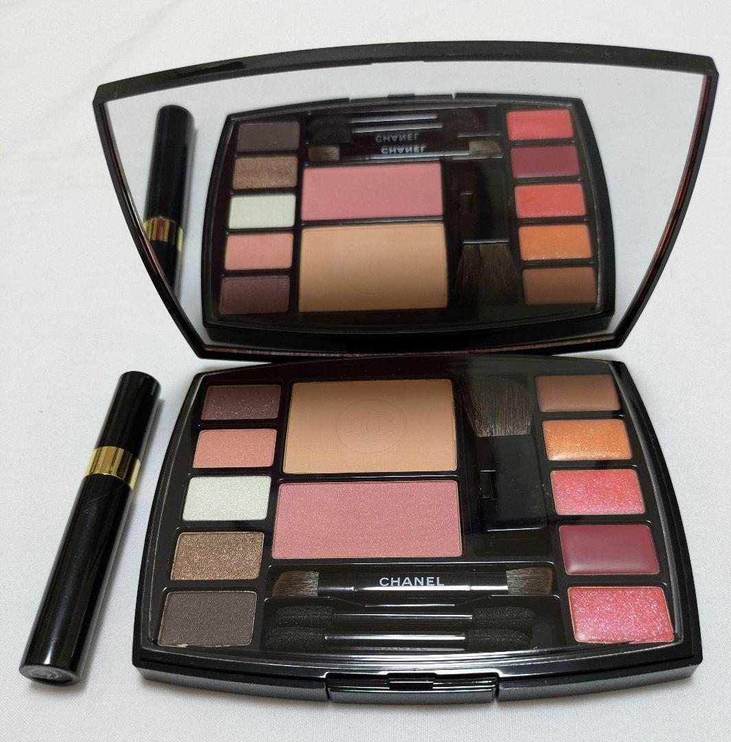 美品！CHANEL TRAVEL MAKEUP PALETTE