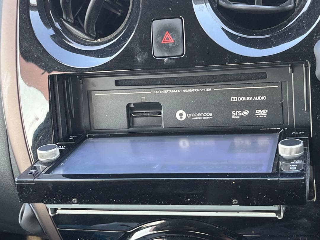 日産純正ナビ　MM318D-W