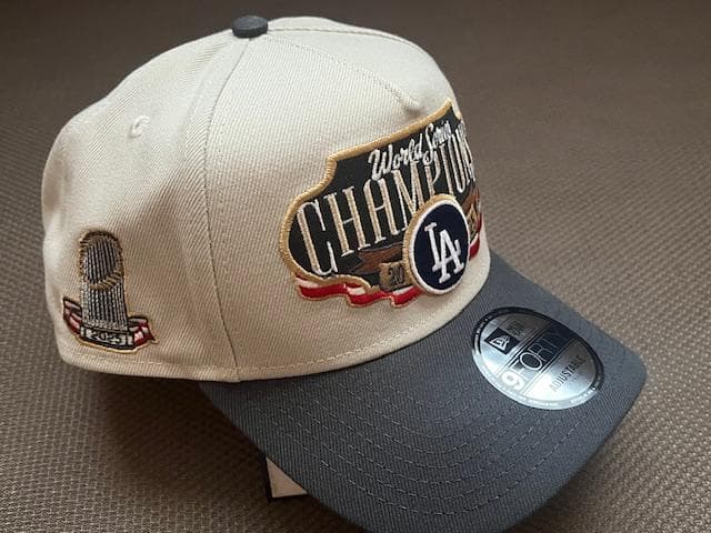 大谷翔平25WSチャンピオンロッカルーム9FORTYクリーム＆チャコールFREE