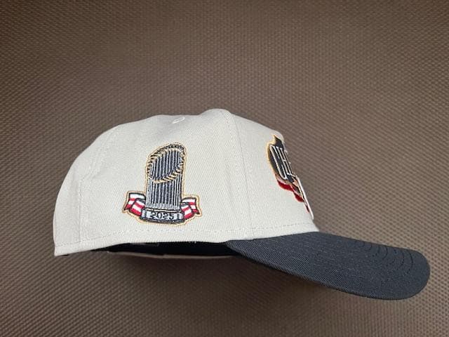 大谷翔平25WSチャンピオンロッカルーム9FORTYクリーム＆チャコールFREE