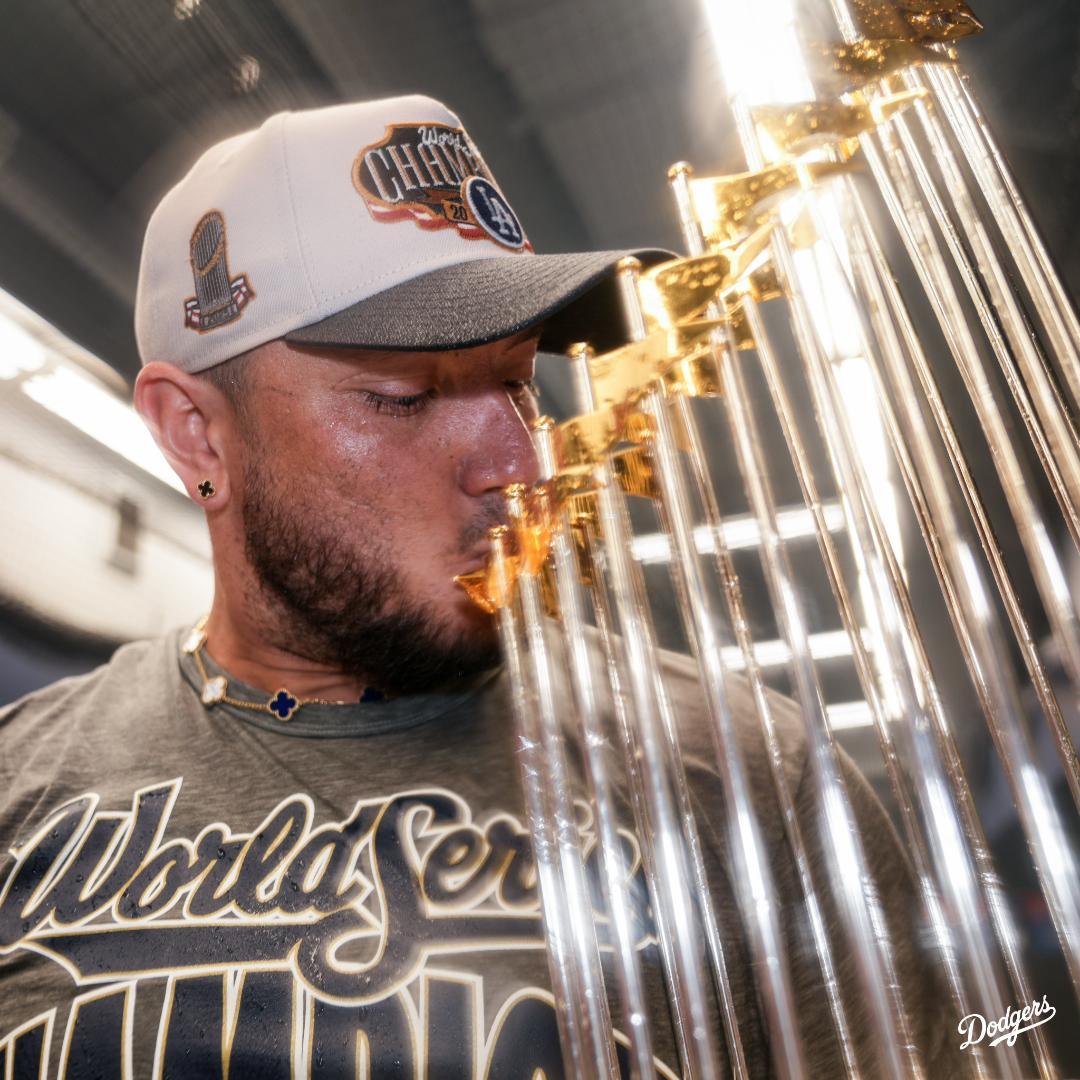 大谷翔平25WSチャンピオンロッカルーム9FORTYクリーム＆チャコールFREE